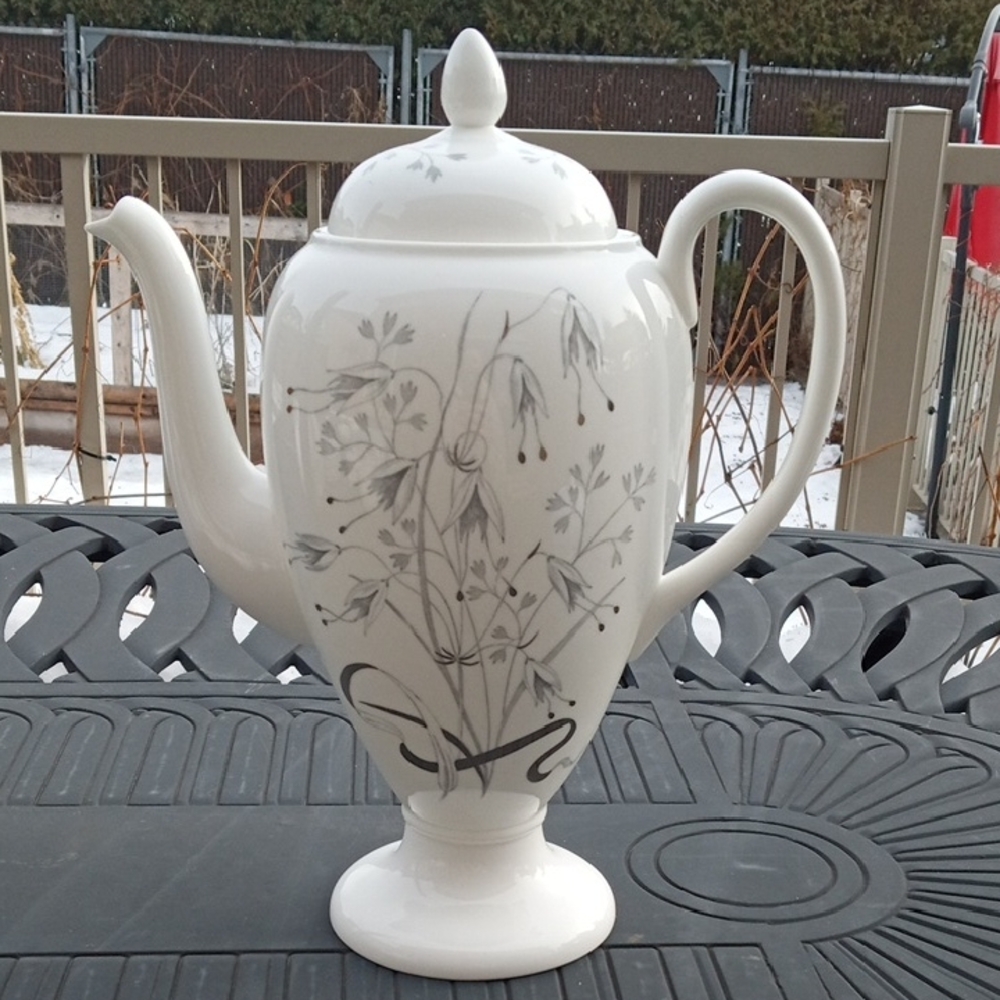 Wild Oats Bone China by Wedgwood Coffee Pot And Lid